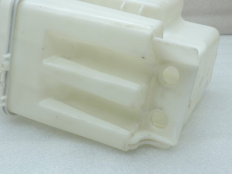 Oriģinālā Toyota Avensis T25 tīrītāju ūdens tvertne 8531502090 85315-02090