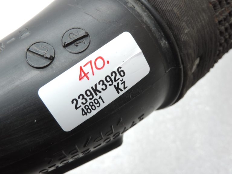 Oriģinālā Toyota RAV4 II XA20 2.0i 1AZFE ieplūdes šļūtene Gaisa ieplūdes caurule 1775028010