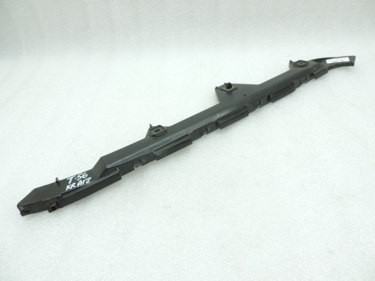 Oriģināls Toyota Avensis T25 Liftback Aizmugurējā bampera kronšteins Kronšteins kreisais