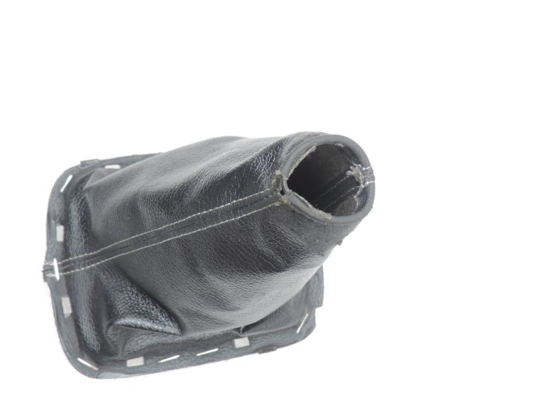 Oriģināls Toyota Avensis T25 manuālās pārnesumkārbas pārslēgšanas bagāžnieks 588080509