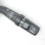 Oriģinālais Toyota Avensis T25 tīrītāju slēdzis stūres kolonnas slēdzis 8465205170