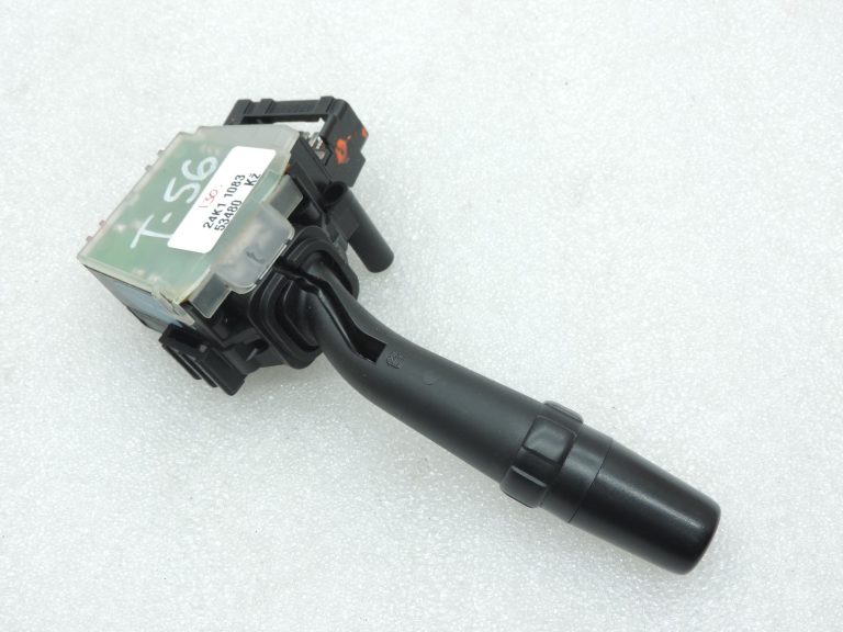 Oriģinālais Toyota Avensis T25 tīrītāju slēdzis stūres kolonnas slēdzis 8465205170