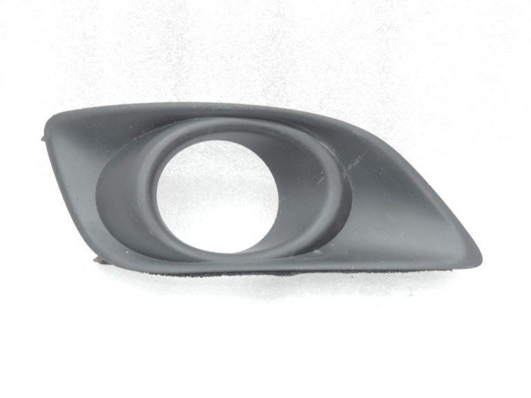 Toyota Avensis T25 Facelift Priekšējais labās puses miglas luktura vāks 52127-05030
