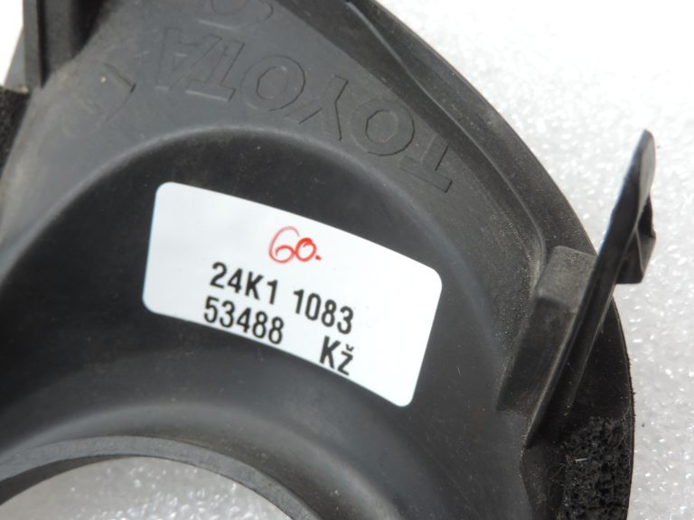 Toyota Avensis T25 Facelift Priekšējais labās puses miglas luktura vāks 52127-05030