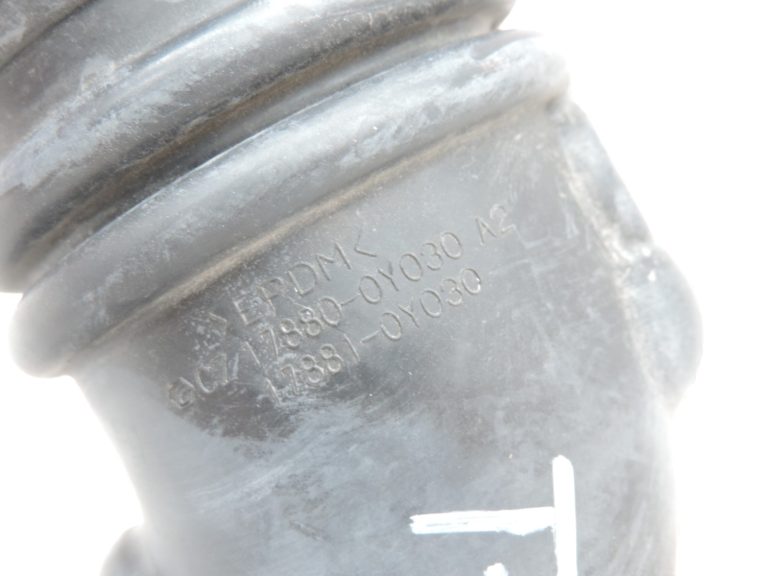 Oriģinālā Toyota Yaris P13 1.3 VVT-i Ieplūdes kolektora ieplūdes šļūtene 178800Y030