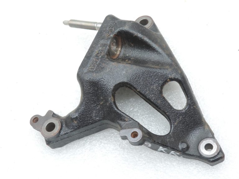 Oriģināls Toyota Yaris P13 1.3 VVT-i motora stiprinājums Motora stiprinājums 1231547040