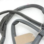 Oriģināls Toyota Yaris P13 durvju blīvējums priekšējais kreisais 678620D120 678620D121