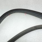 Oriģināls Toyota Yaris P13 durvju blīvējums priekšējais kreisais 678620D120 678620D121