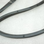 Oriģināls Toyota Yaris P13 durvju blīvējums priekšējais kreisais 678620D120 678620D121