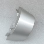 Oriģināls Toyota Yaris P9 stūres rata pārsegs labajā pusē sudraba krāsā 451160D010B0