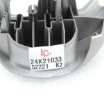 Oriģināls Toyota Yaris P9 stūres rata pārsegs labajā pusē sudraba krāsā 451160D010B0
