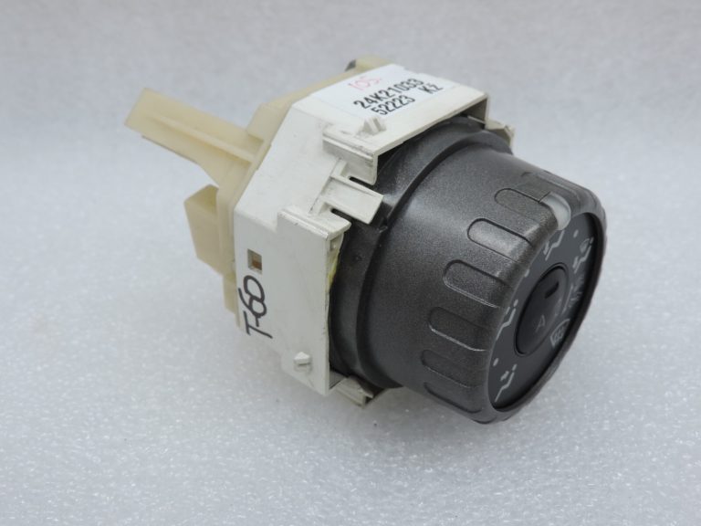 Oriģināls Toyota Yaris P9 gaisa kondicionēšanas un apsildes vadības slēdzis 559010D010 55901-0D010