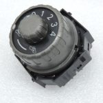 Oriģināls Toyota Yaris P9 gaisa kondicionēšanas un apsildes vadības slēdzis 559020D010 55902-0D010