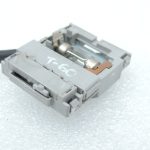 Oriģinālais Toyota Yaris P9 salona apgaismojuma slēdzis centrā 8136668010