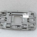 Oriģinālais Toyota Yaris P9 salona apgaismojuma centrālais korpuss (bez slēdža)