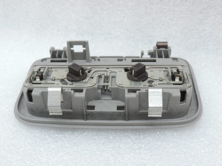 Oriģināls Toyota Yaris P9 Iekšējais apgaismojums priekšējais 812600D030B0 81260-0D030-B0