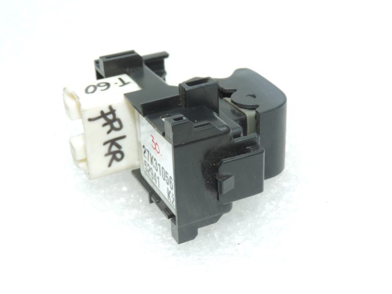 Oriģināls Toyota Yaris P9 Auris E15 elektrisko logu slēdzis 848100D030 84810-0D030