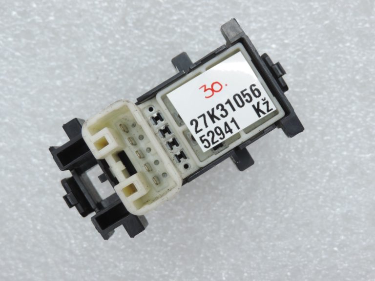 Oriģināls Toyota Yaris P9 Auris E15 elektrisko logu slēdzis 848100D030 84810-0D030