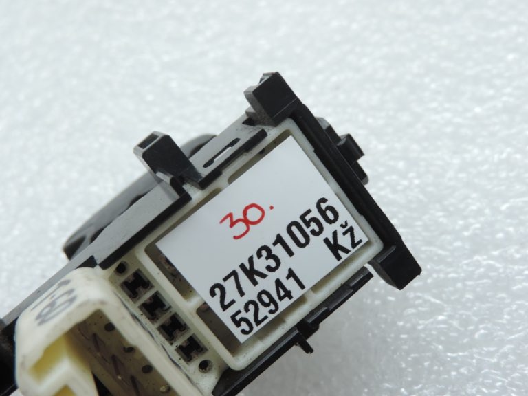 Oriģināls Toyota Yaris P9 Auris E15 elektrisko logu slēdzis 848100D030 84810-0D030