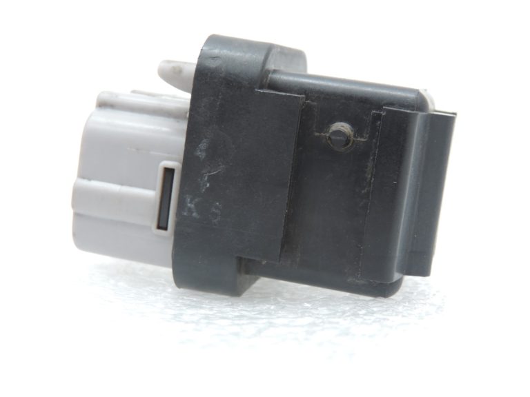 Oriģinālais Toyota Yaris P9 priekšsildītāja relejs kvēlsveces relejs 2861067010 28610-67010