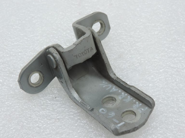 Oriģinālā Toyota Yaris P9 durvju eņģe priekšējā kreisā augšējā sudraba (1F8) 687200D040