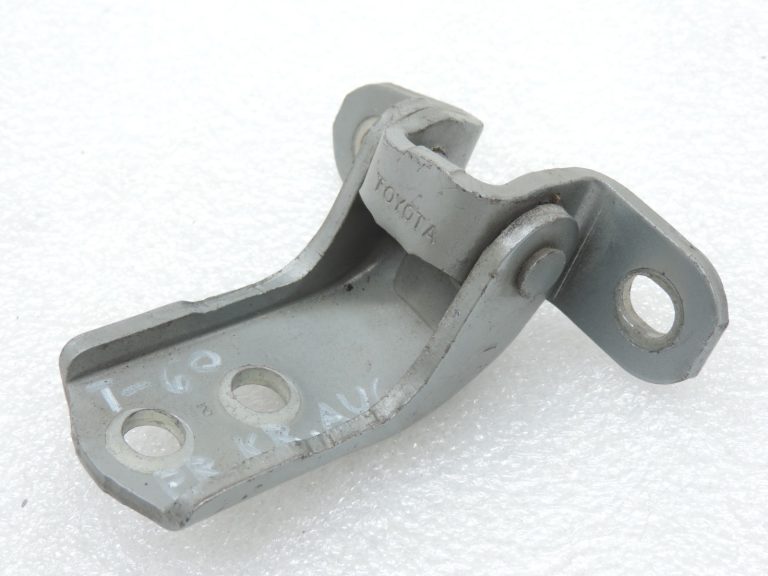 Oriģinālā Toyota Yaris P9 durvju eņģe priekšējā kreisā augšējā sudraba (1F8) 687200D040