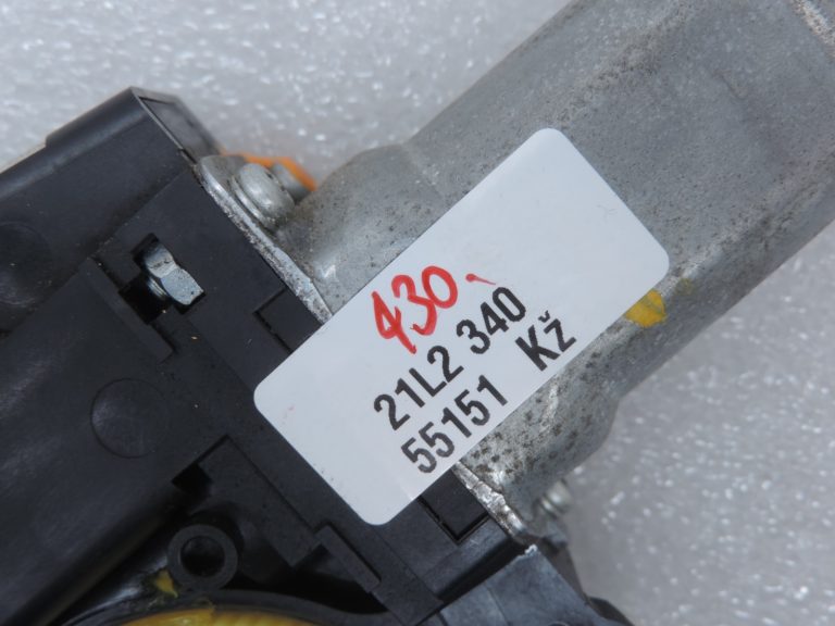 Oriģinālais 2007-2013 Toyota Auris E15 jumta tipa dzinējs 6326012130, 63260-12130