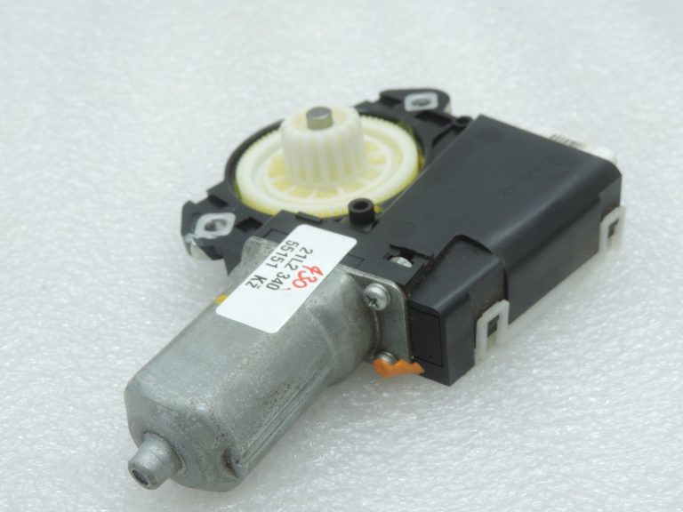 Oriģinālais 2007-2013 Toyota Auris E15 jumta tipa dzinējs 6326012130, 63260-12130
