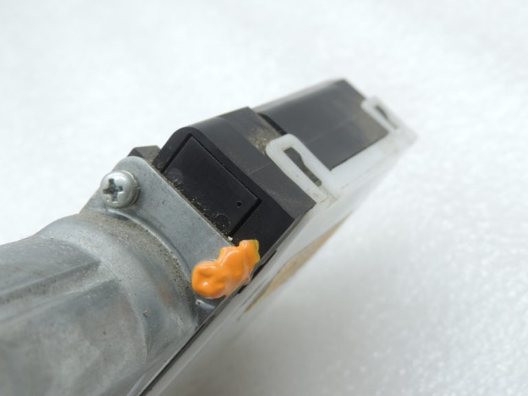 Oriģinālais 2007-2013 Toyota Auris E15 jumta tipa dzinējs 6326012130, 63260-12130