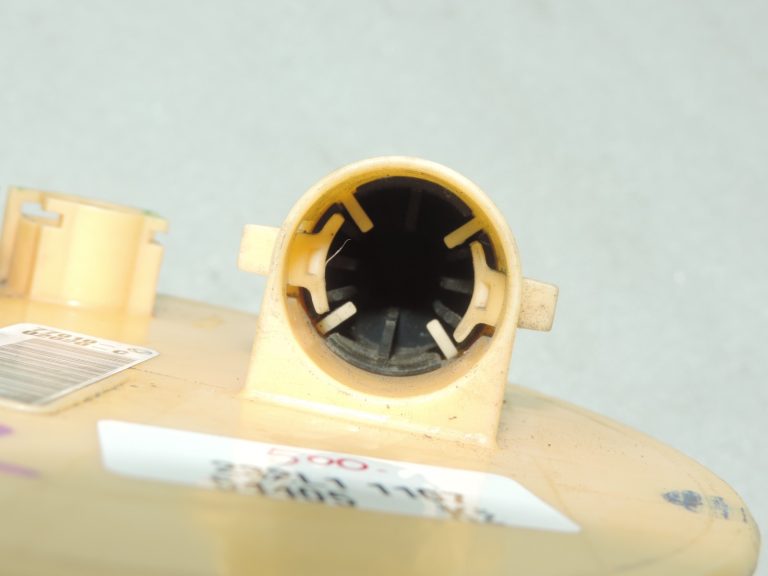Oriģinālais Toyota Auris E150 dīzeļdegvielas sūknis 7701002020, 7701002081