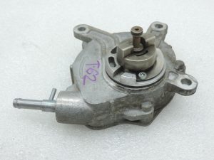 Подлинный вакуумный насос Toyota Auris E150 2.0/2.2d 293000W030, 293000W090