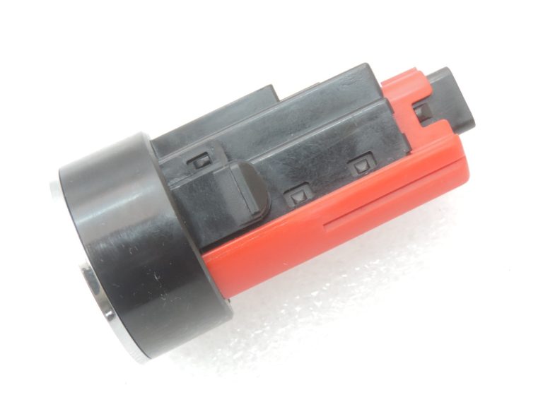 Oriģināls Toyota Auris E150 dzinēja iedarbināšanas un izslēgšanas slēdzis 8961102010, 89611-02010