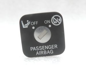 Genuine Toyota Auris E150 front passenger airbag on-off switch 6906553010
