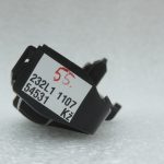 Oriģināls Toyota Auris E150 aizmugurējā bampera kronšteins augšējā labajā pusē