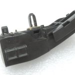 Oriģināls Toyota Auris E150 aizmugurējā bampera kronšteins augšējā labajā pusē