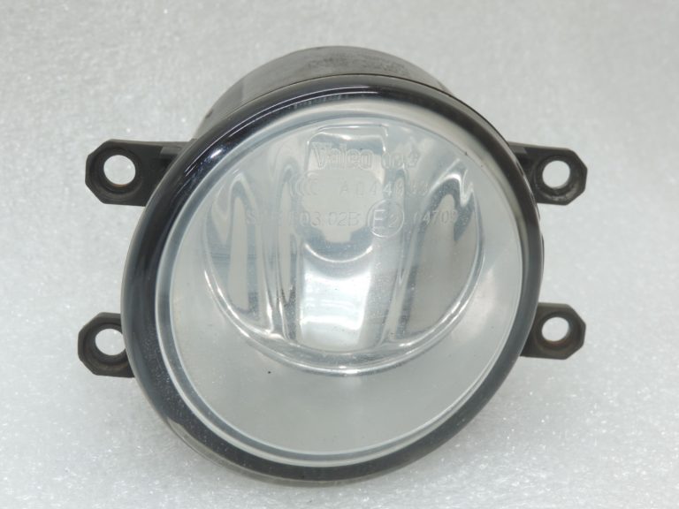 Oriģināls Toyota Auris E150 Valeo priekšējais kreisais miglas lukturis 812200D041
