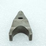 Oriģināls Toyota 2.2d 2ADFHV degvielas iesmidzinātāja inžektora kronšteina skava 236950R020