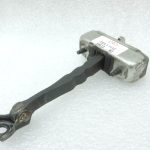 Oriģinālā Toyota Auris E150 Priekšējās kreisās/labās durvju bremzes 6861002120, 68610-02120