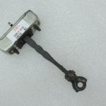 Oriģinālā Toyota Auris E150 Priekšējās kreisās/labās durvju bremzes 6861002120, 68610-02120