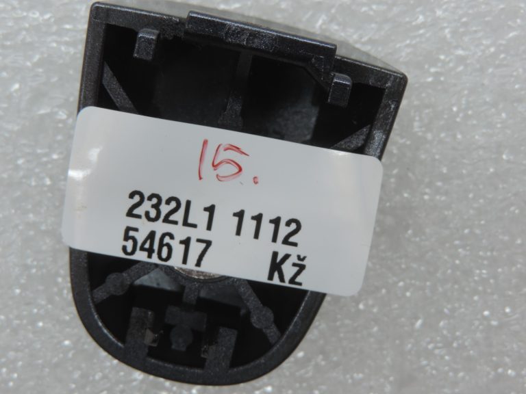 Toyota Auris E150 aizmugurējā kreisā labā ārējā durvju roktura vāciņš, magnētiski pelēks (1G3)