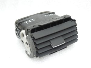Toyota Avensis T25 Avensis T25 dashboard air vent center left 5506405010