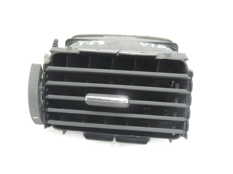 Toyota Avensis T25 Avensis T25 instrumentu paneļa centrālā ventilācijas caurule kreisajā pusē 5506405010
