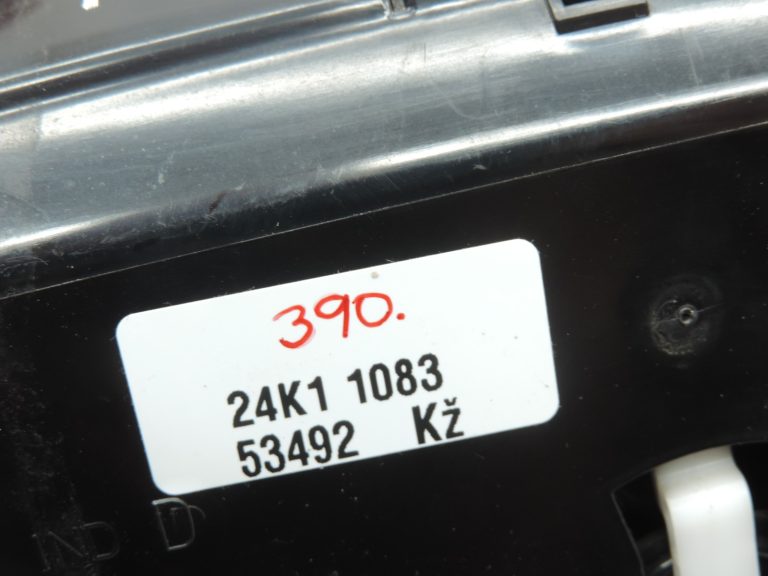 Toyota Avensis T25 Priekšējā pelnu trauka 7411005031 74110-05031