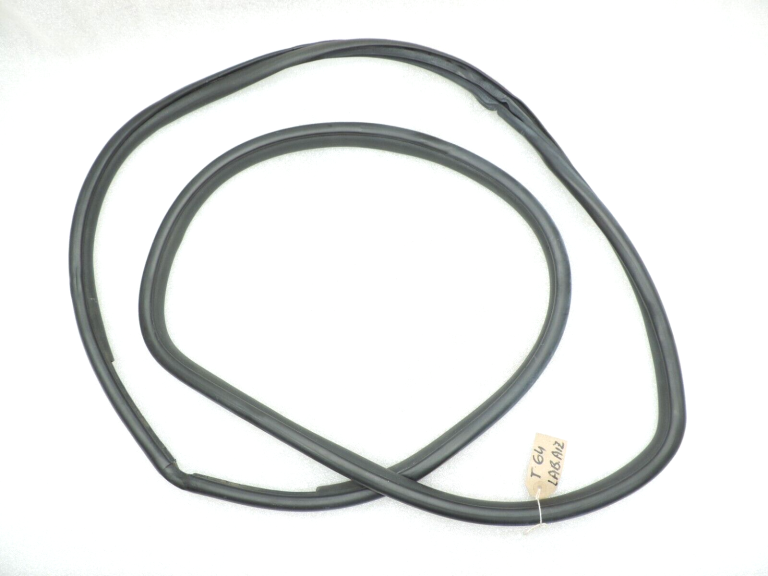 Oriģināls Toyota RAV4 III (XA30) aizmugurējo labās puses durvju blīvējums 6787142040