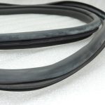 Oriģināls Toyota RAV4 III (XA30) aizmugurējo labās puses durvju blīvējums 6787142040