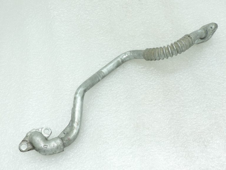 Oriģinālā Toyota RAV4 III (XA30) 2.2 D-4D Turbo eļļas atgriešanas caurule 1547426010