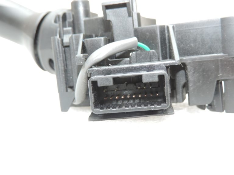 Oriģinālais Toyota RAV4 III (XA30) Stūres kolonnas apgaismojuma slēdzis kreisajā pusē 8414042090