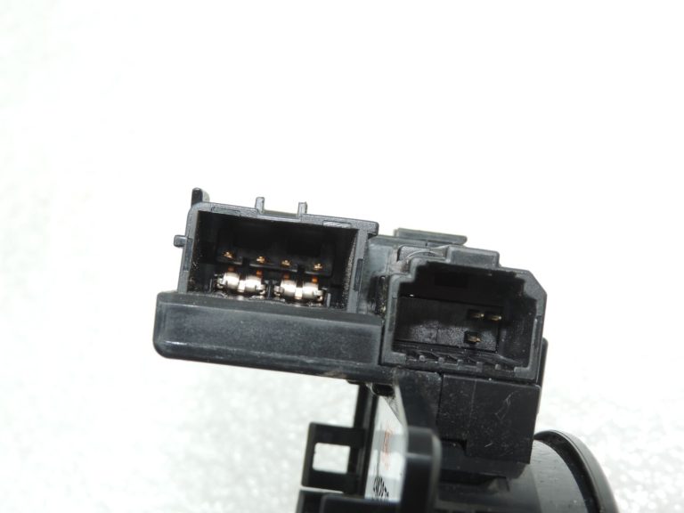 Oriģinālā Toyota RAV4 III (XA30) slīdošā gredzena uztīšanas atspere 8430622010 84306-22010