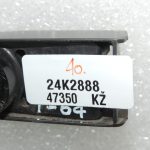 Oriģināls Toyota RAV4 III (XA30) aizmugurējā stikla tīrītāja sviras vāciņš ar eņģi 8529242020