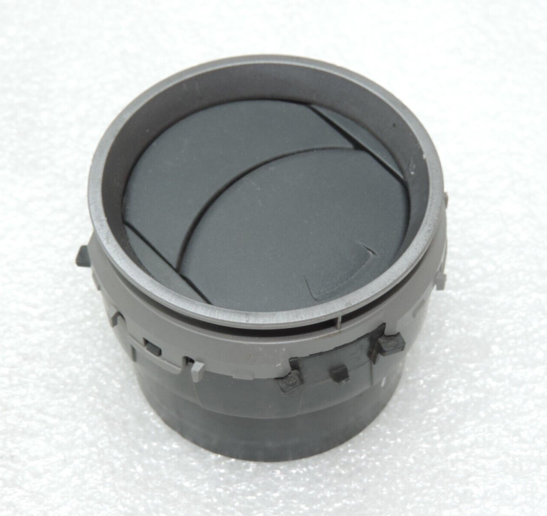 Toyota RAV4 III (XA30) Aparātu paneļa ventilācijas atveres kreisais labais 5565042040B0